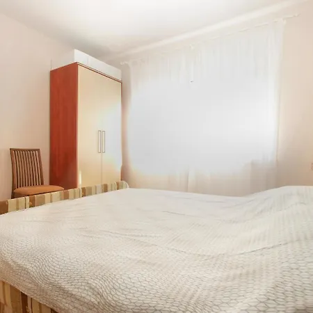 Mira 1804 Apartment Medulin